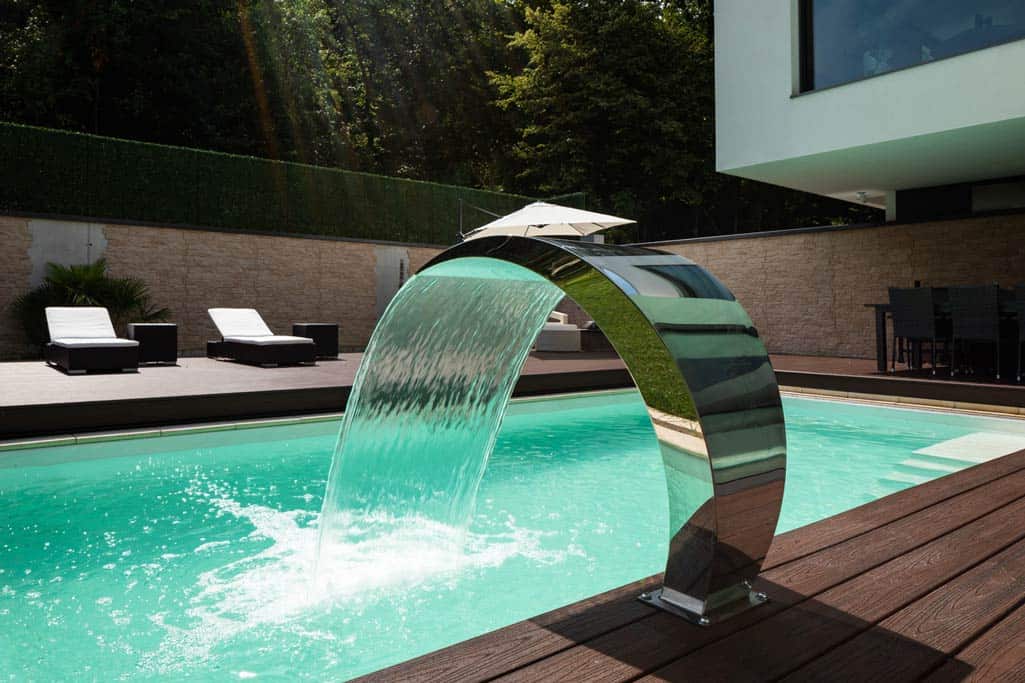 fontána pro zahradní bazén